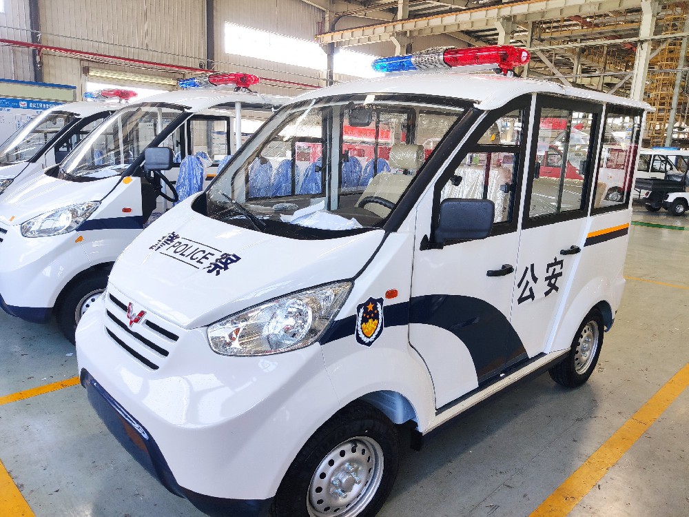 五菱M100電動巡邏車封閉款